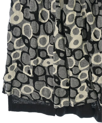 Y's Knee length skirts