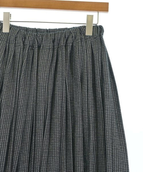 Y's Knee length skirts