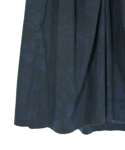 Y's Knee length skirts