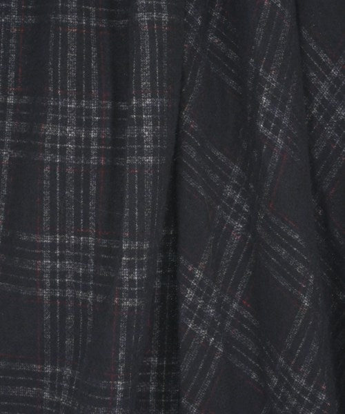 Y's Knee length skirts