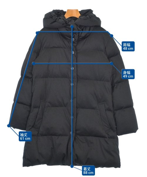 PLEATS PLEASE Down coats