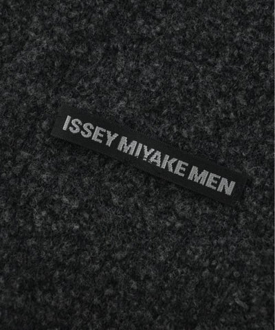 ISSEY MIYAKE MEN Stoles