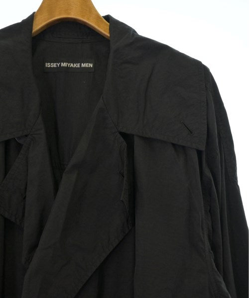 ISSEY MIYAKE MEN Trench coats