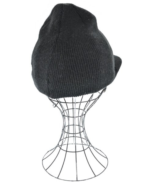 UNDER COVER Knitted caps/Beanie