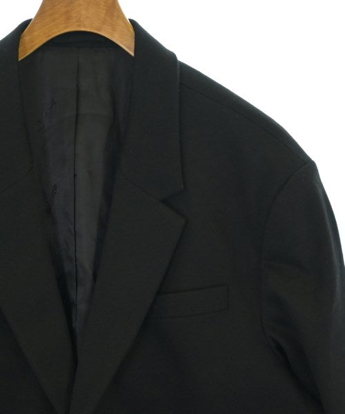 Supreme Business suits