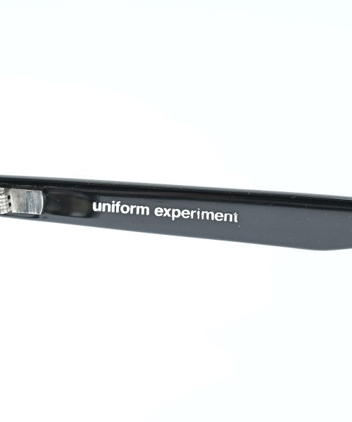 Uniform Experiment Glasses