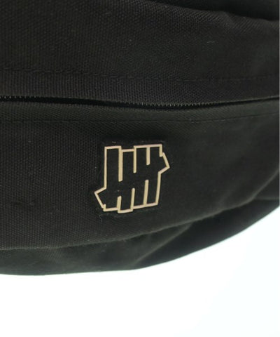 UNDEFEATED Shoulder bags