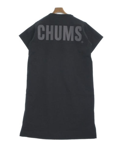 CHUMS Dresses