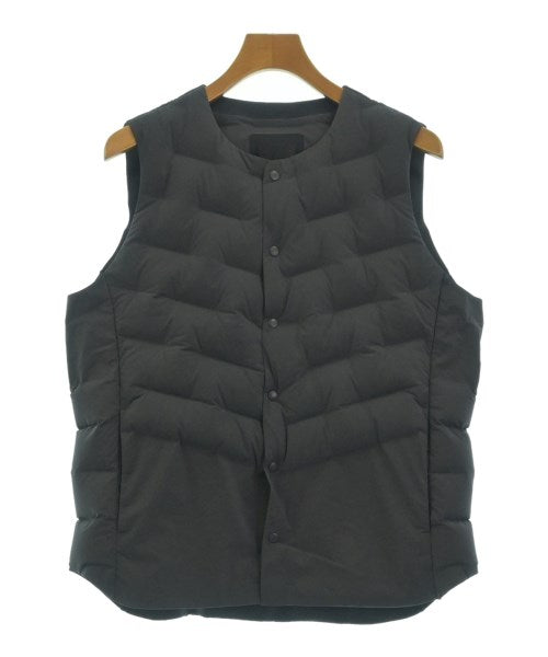 DESCENTE Down jackets/Vests