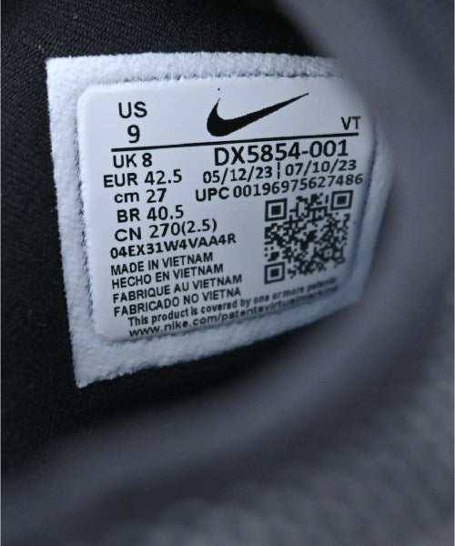 NIKE Sneakers