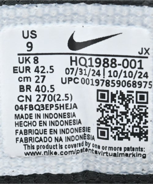 NIKE Sneakers