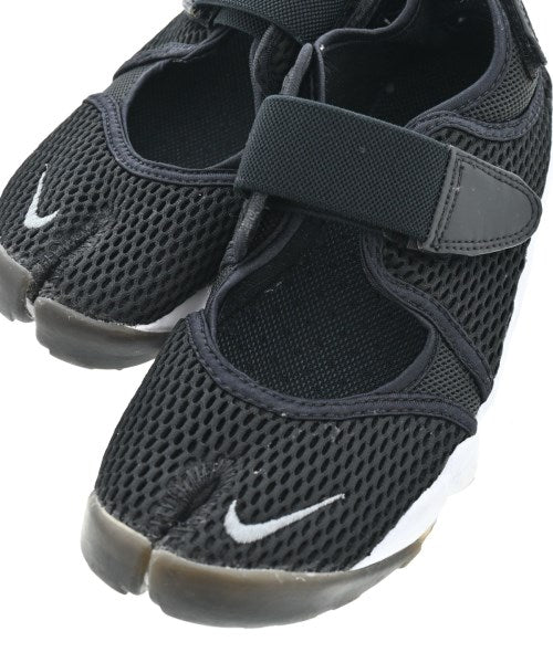 NIKE Sandals