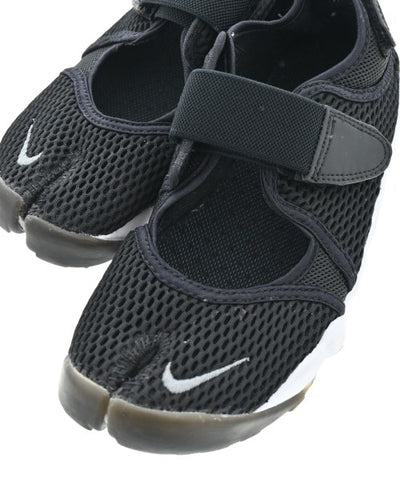 NIKE Sandals
