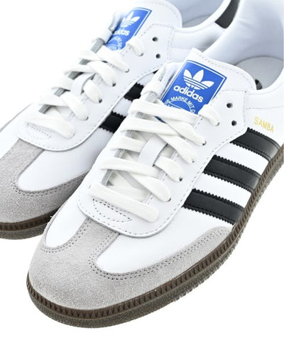 adidas Sneakers