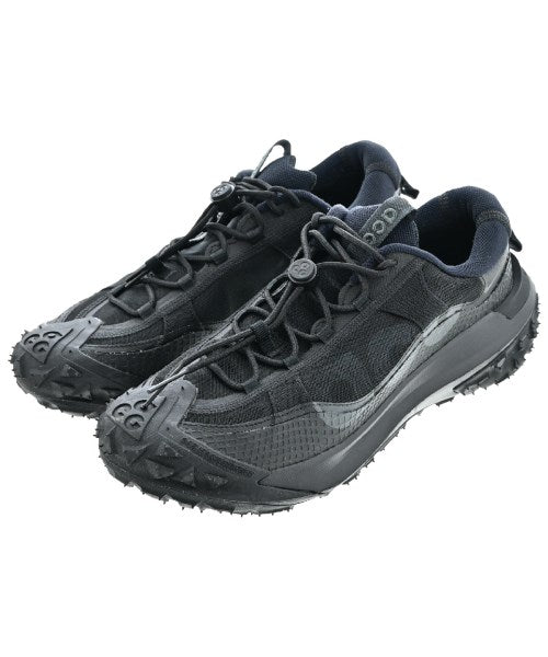 NIKE ACG Sneakers