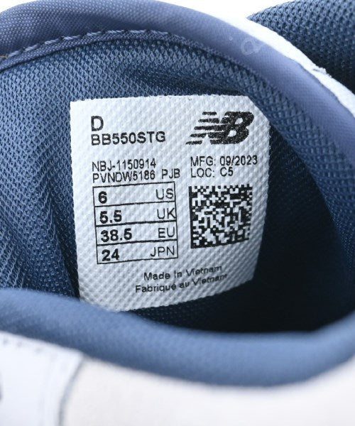 New Balance Sneakers