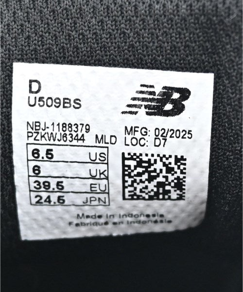 New Balance Sneakers