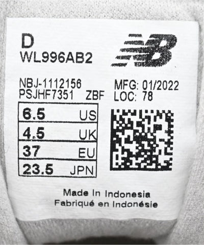 New Balance Sneakers