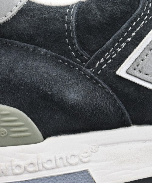 New Balance Sneakers