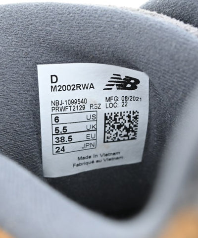 New Balance Sneakers