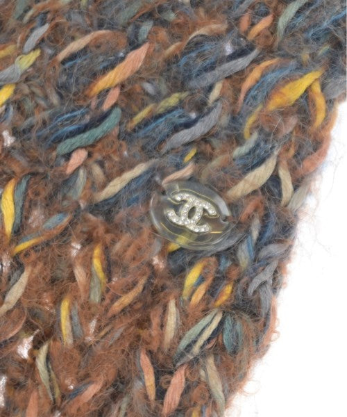 CHANEL Winter scarves