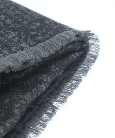 CHANEL Winter scarves