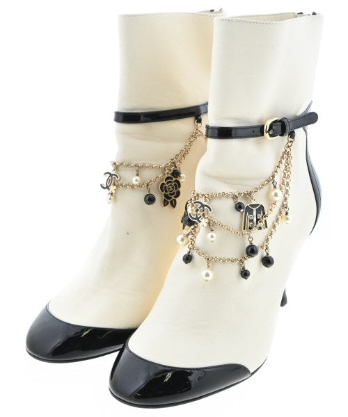 CHANEL Boots