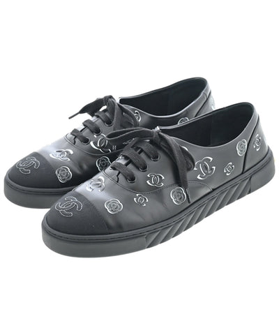 CHANEL Sneakers