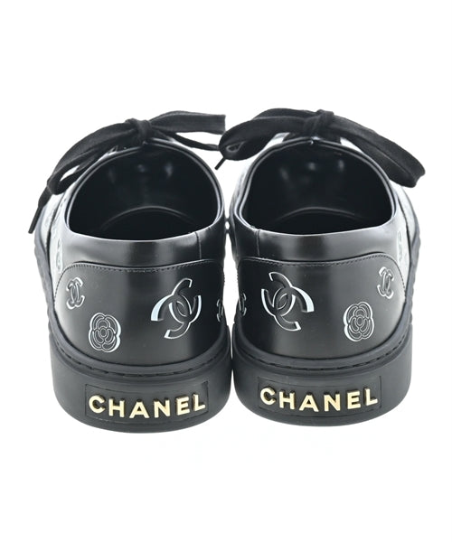 CHANEL Sneakers