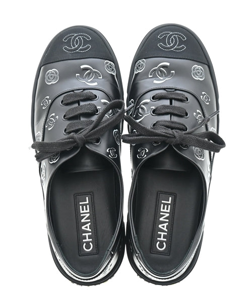 CHANEL Sneakers