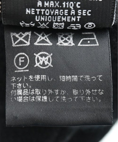 CHANEL Knitted caps/Beanie