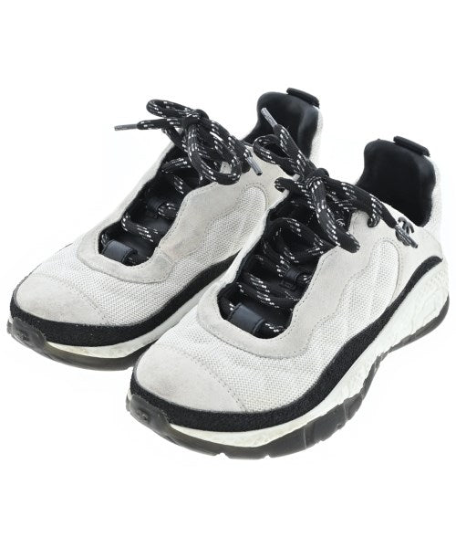 CHANEL Sneakers