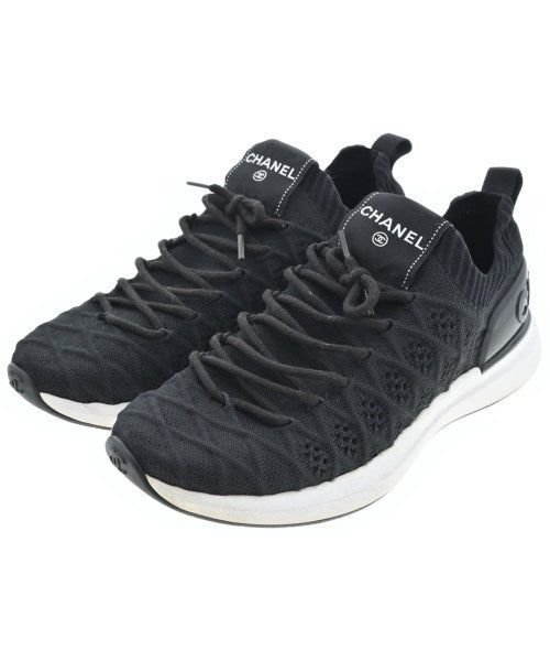 CHANEL Sneakers
