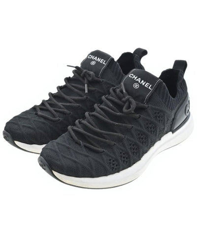 CHANEL Sneakers