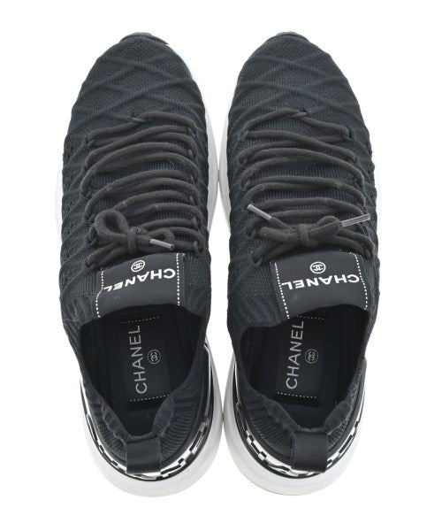 CHANEL Sneakers