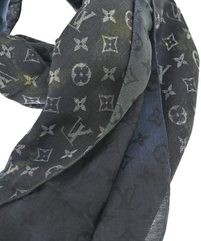 LOUIS VUITTON Stoles