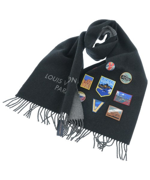 LOUIS VUITTON Winter scarves
