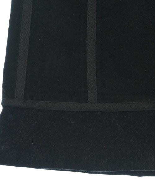 LOUIS VUITTON Knee length skirts