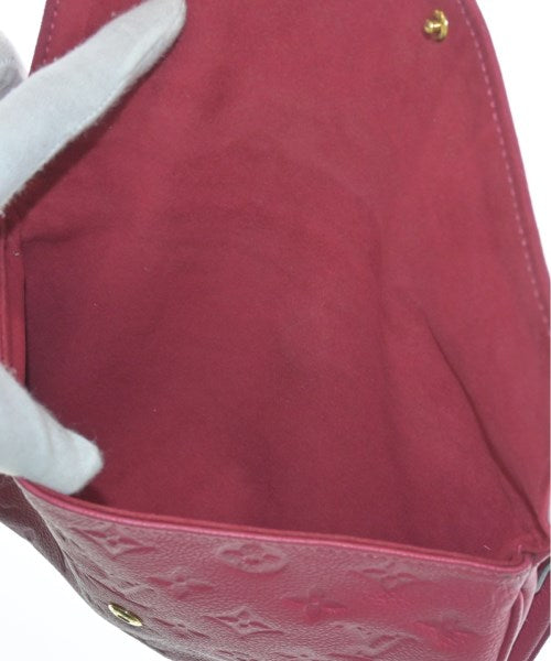 LOUIS VUITTON Shoulder bags