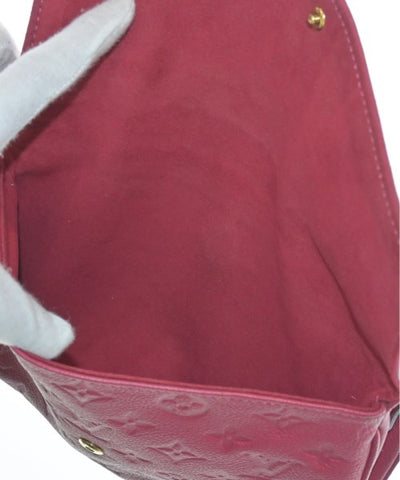 LOUIS VUITTON Shoulder bags