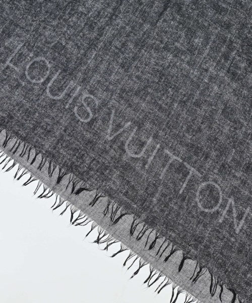 LOUIS VUITTON Stoles