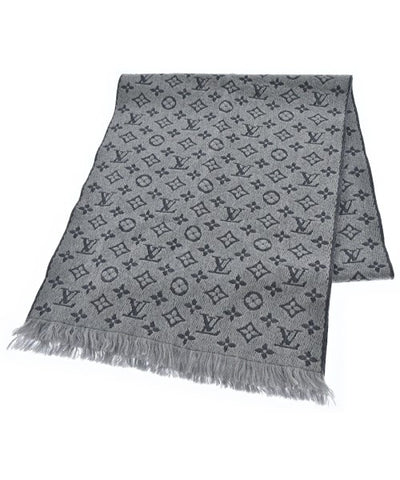 LOUIS VUITTON Winter scarves