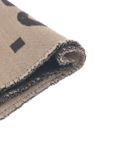 GUCCI Winter scarves