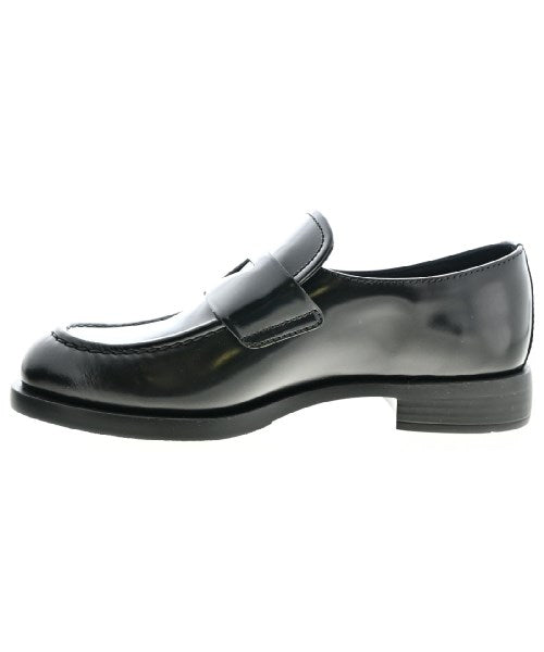 PRADA Dress shoes/Loafers