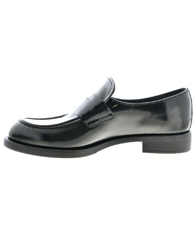 PRADA Dress shoes/Loafers