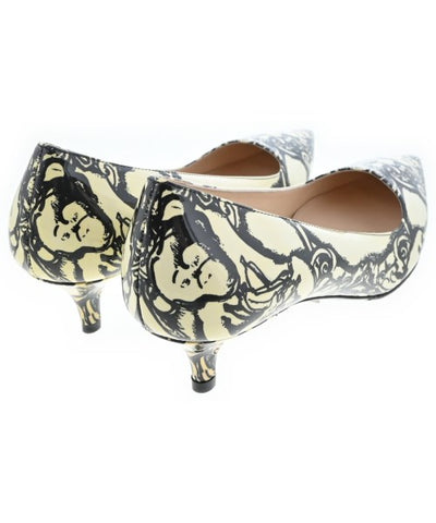 PRADA Pumps/Heels
