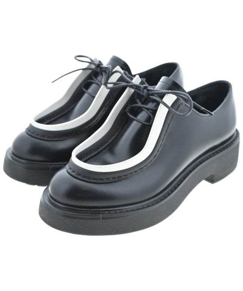 PRADA Dress shoes/Loafers