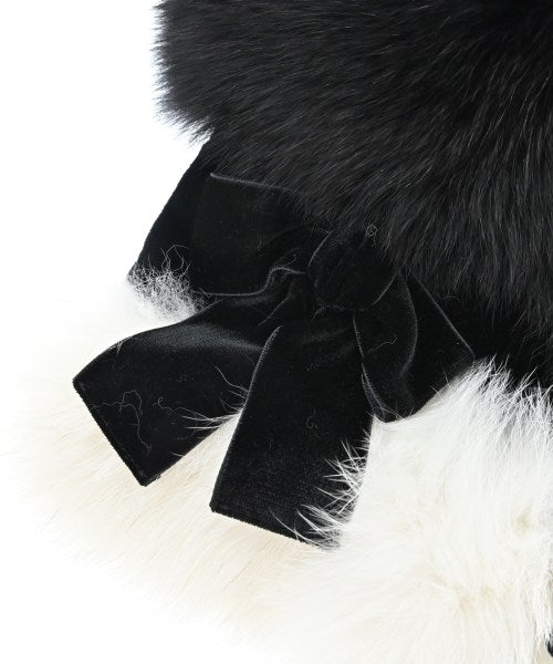 FENDI Winter scarves