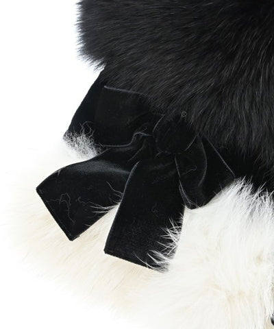 FENDI Winter scarves