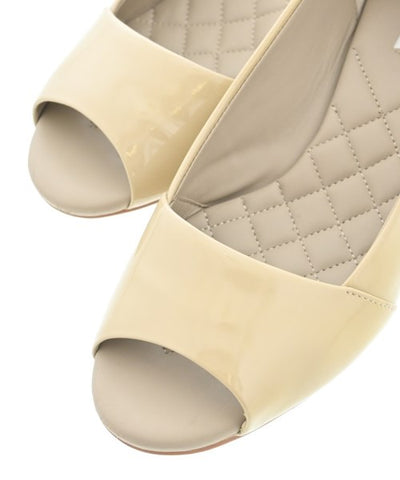 COLE HAAN Pumps/Heels